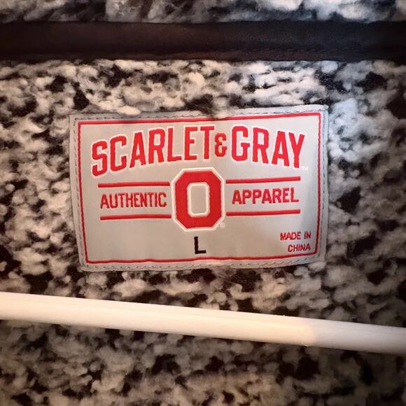 Ohio State Buckeyes Sherpa Quarter-Zip Jacket – Gray/Black (Men’s L) - Picture 4 of 6